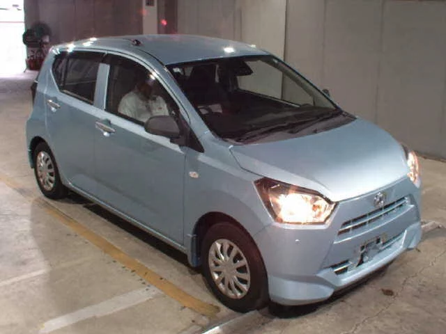 Daihatsu Mira e:S LA350S 2021